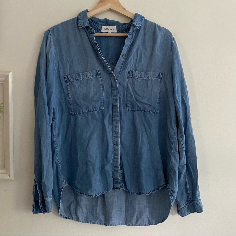 BELLA DAHL Blue Chambray Size M